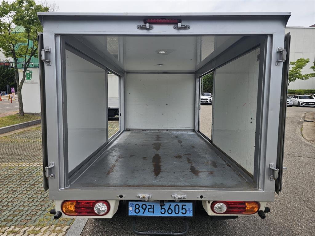 현대 포터2 EV 1톤 저상내장탑 2022년식 중고 화물차 2022-03 주행 80,780km 상세 이미지 5