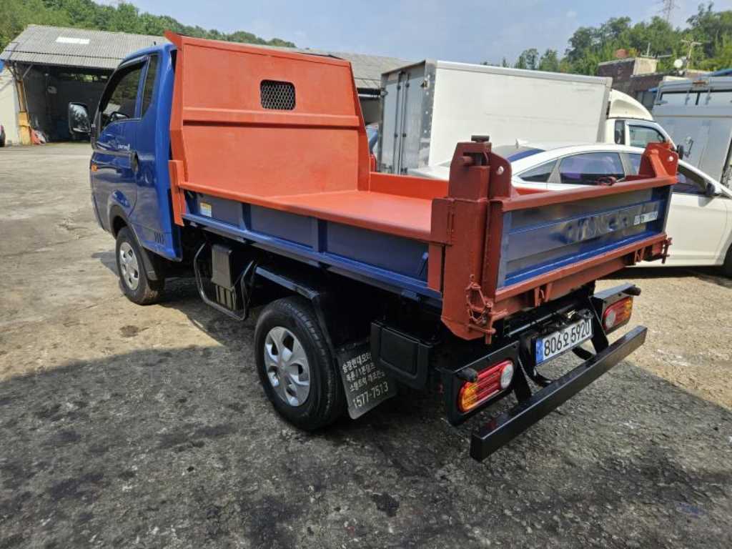 현대 포터2 1톤 4WD 덤프 2024년식 주행 13,645km 중고 화물차 상세 이미지 17