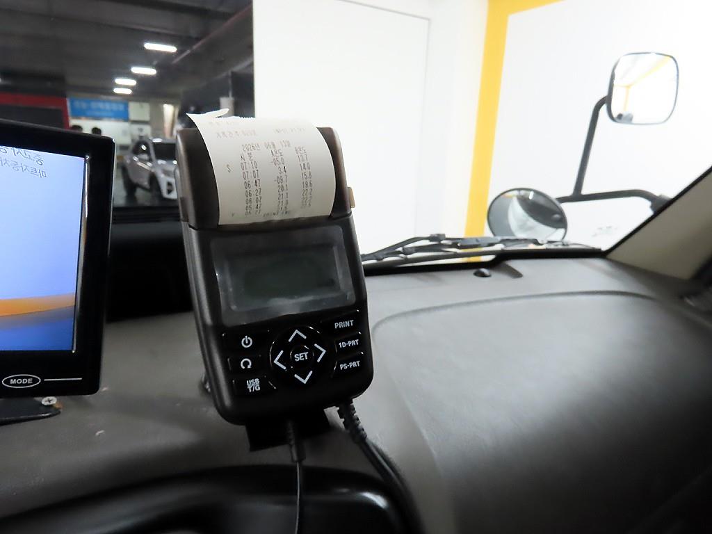현대 포터2 1톤 저상냉동탑 2023년식 주행 58,990km 중고 화물차 상세 이미지 14