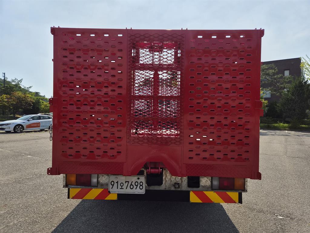 현대 메가트럭 5톤 셀프로더 2015년식 주행 41,956km 중고 화물차 상세 이미지 4