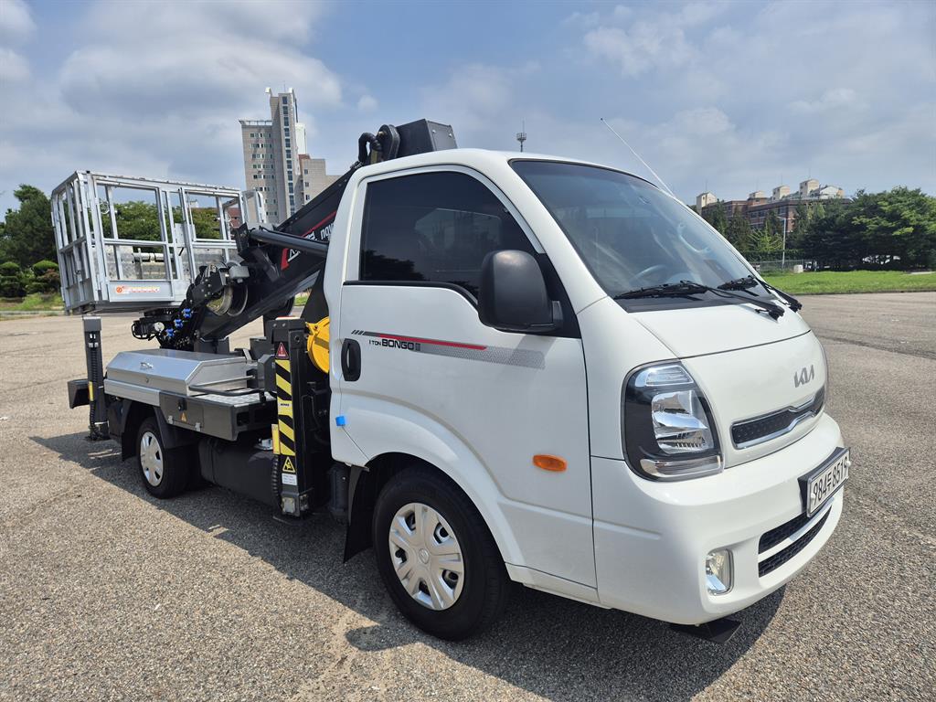 1톤 스카이 고소작업차 노바스200S 2023년식 주행 20,751km 중고 화물차 바가지차 대표 이미지