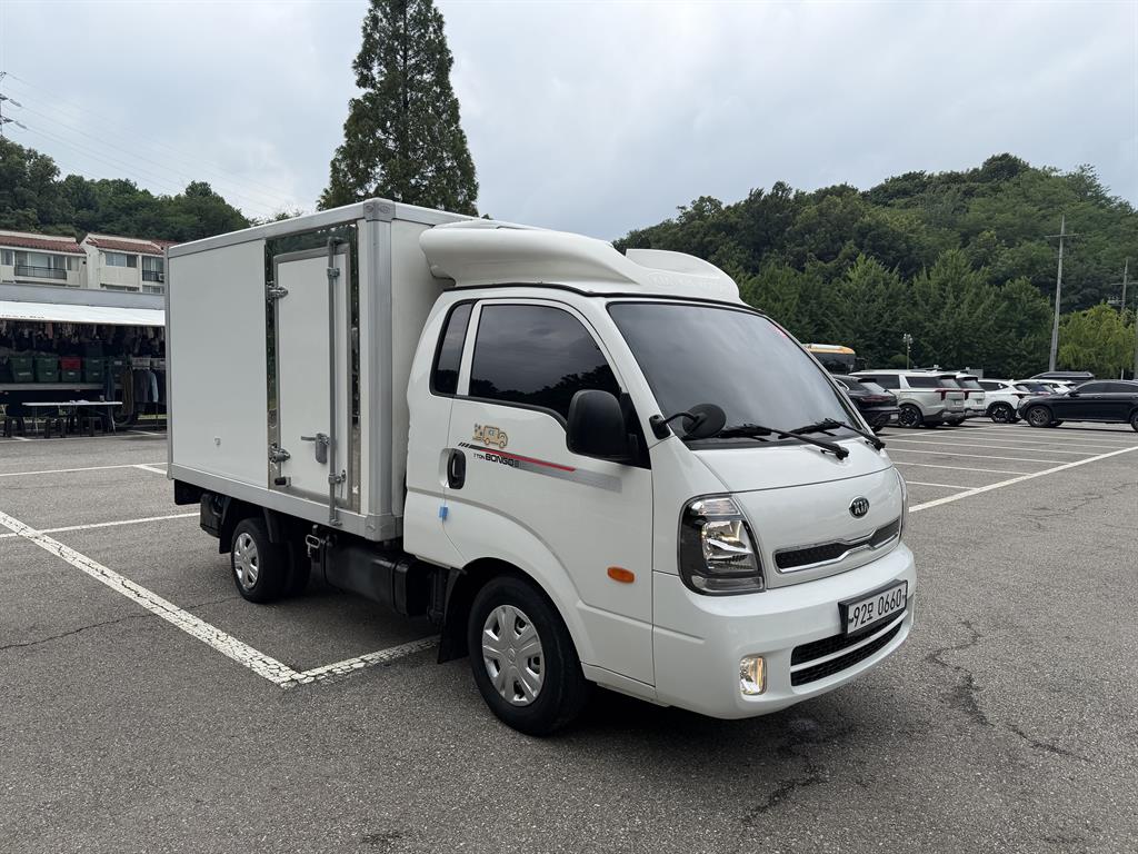 기아 더 뉴 봉고3 1톤 킹캡 초장축 듀얼컴프 냉동탑 2020년식 주행 22,744km 중고 화물차 상세 이미지 8