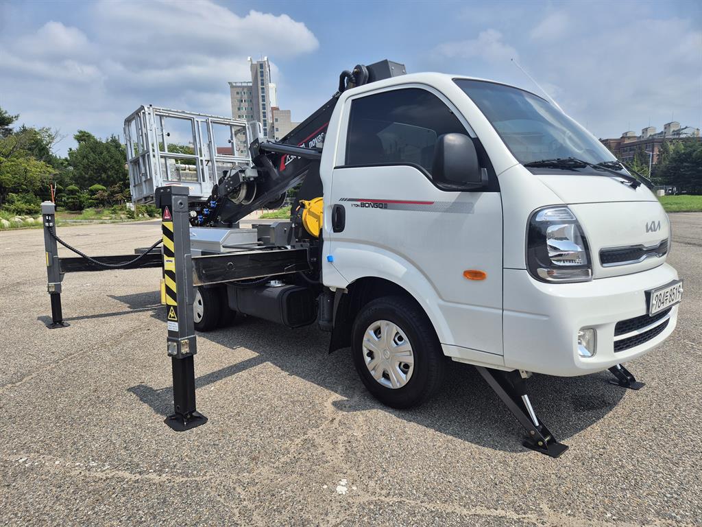 1톤 스카이 고소작업차 노바스200S 2023년식 주행 20,751km 중고 화물차 바가지차 상세 이미지 9
