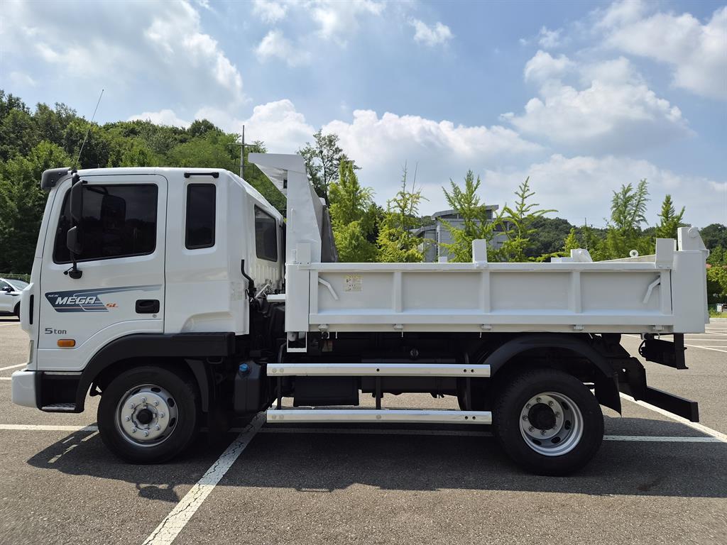 현대 메가트럭 5톤 정품 덤프 2015년식 주행 39,015km 중고 화물차 상세 이미지 6