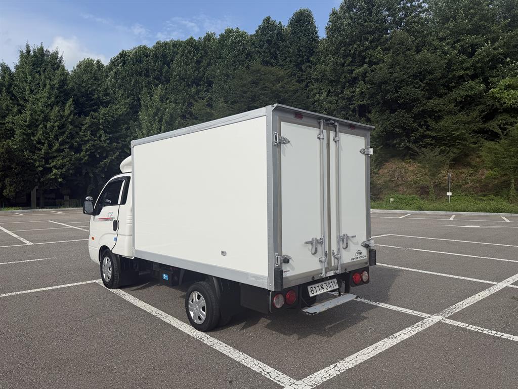 기아 더 뉴 봉고3 1톤 킹캡 초장축 듀얼컴프 냉동탑 2021년식 주행 114,153km 중고 화물차 상세 이미지 4