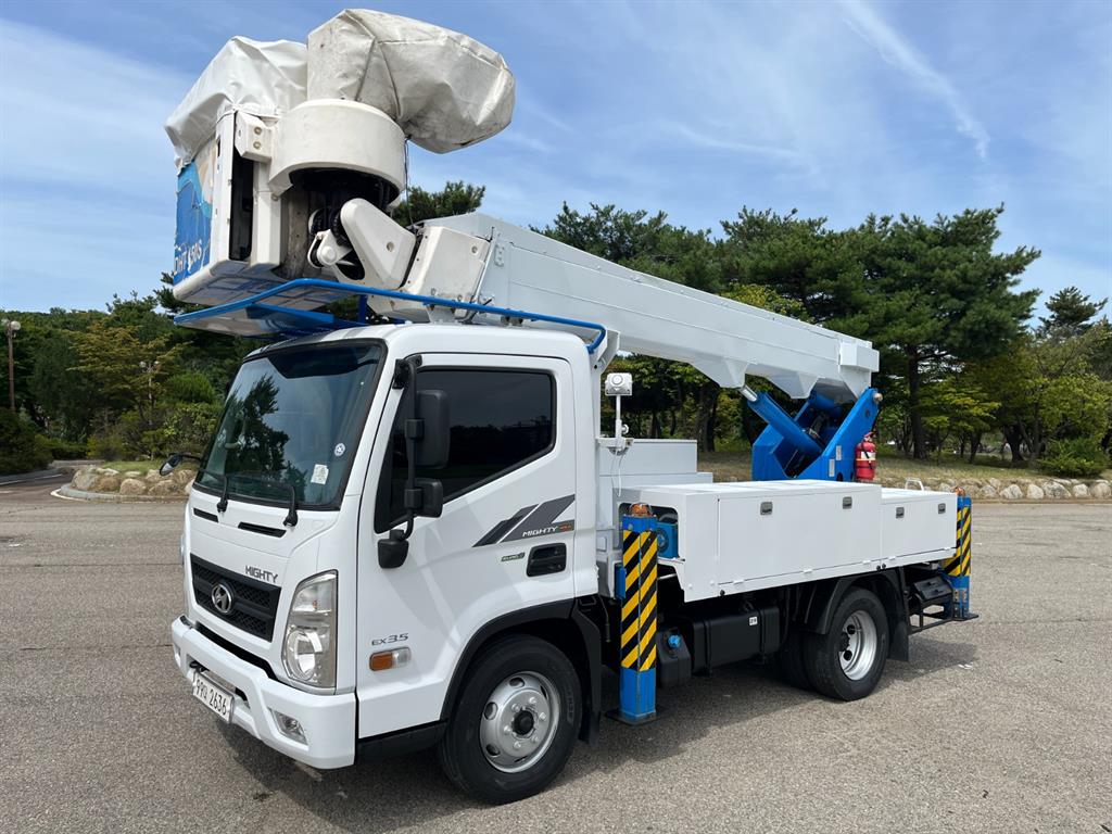 3.5톤 동해 DHT-150S 고압활선 고소작업차 2015년식 주행 41,016km 중고 화물차 바가지차 상세 이미지 3