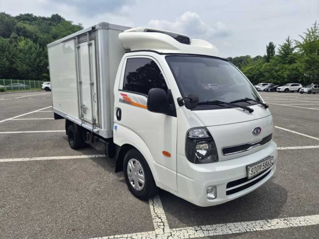 기아 봉고3 1톤 표준캡 초장축 트윈컴프 냉동탑 2017년식 주행 197,203km 중고 화물차 대표 이미지