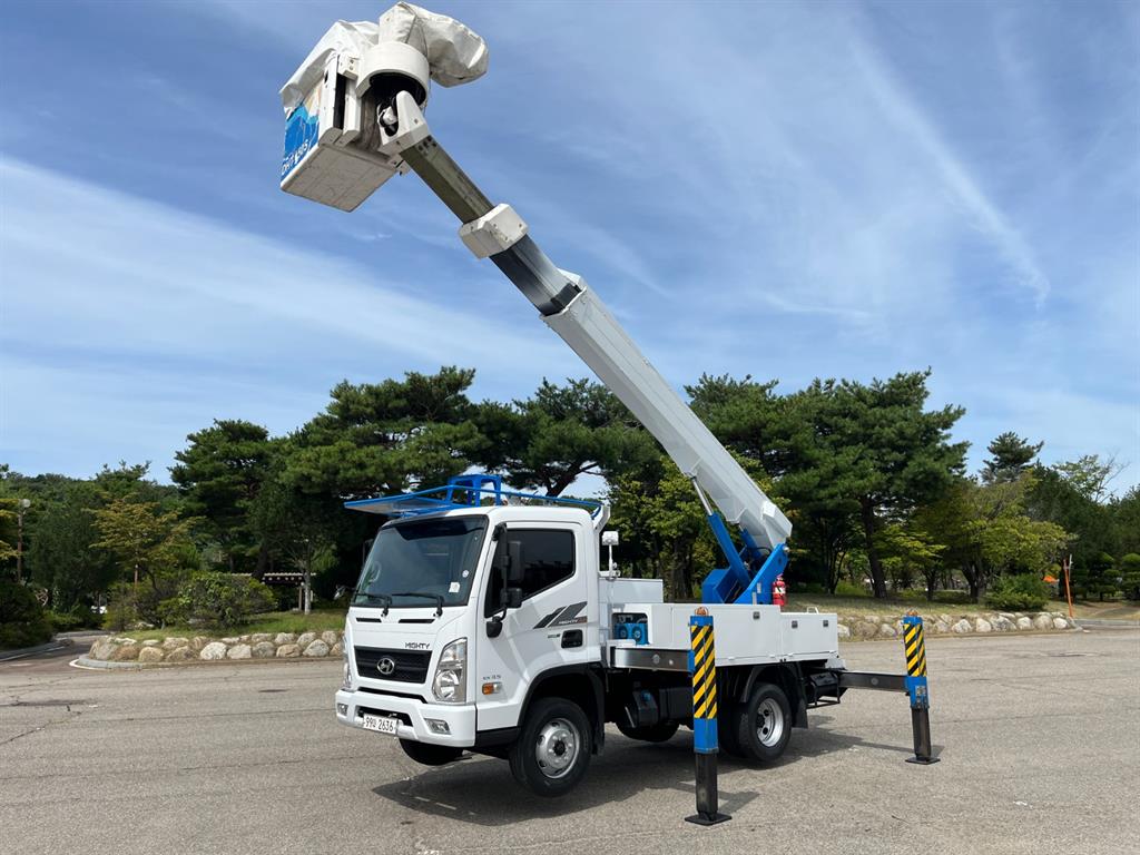3.5톤 동해 DHT-150S 고압활선 고소작업차 2015년식 주행 41,016km 중고 화물차 바가지차 상세 이미지 10