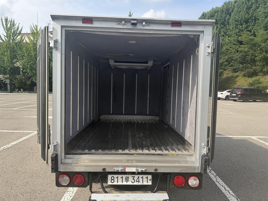 기아 더 뉴 봉고3 1톤 킹캡 초장축 듀얼컴프 냉동탑 2021년식 주행 114,153km 중고 화물차 상세 이미지 9