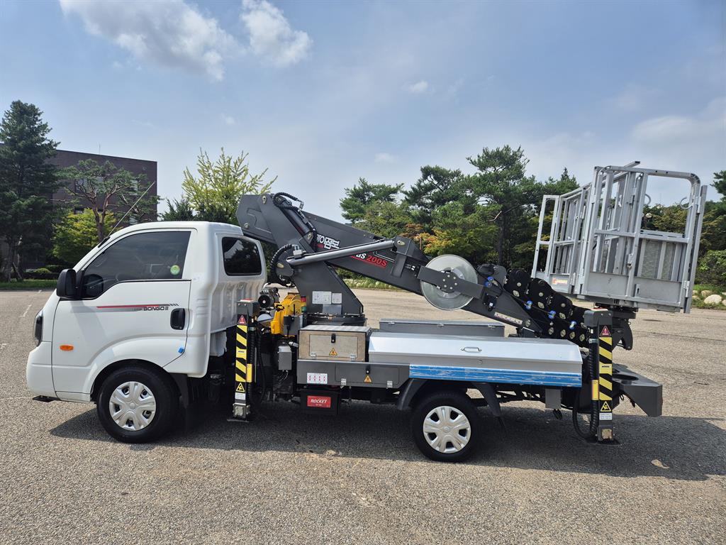 1톤 스카이 고소작업차 노바스200S 2023년식 주행 20,751km 중고 화물차 바가지차 상세 이미지 5