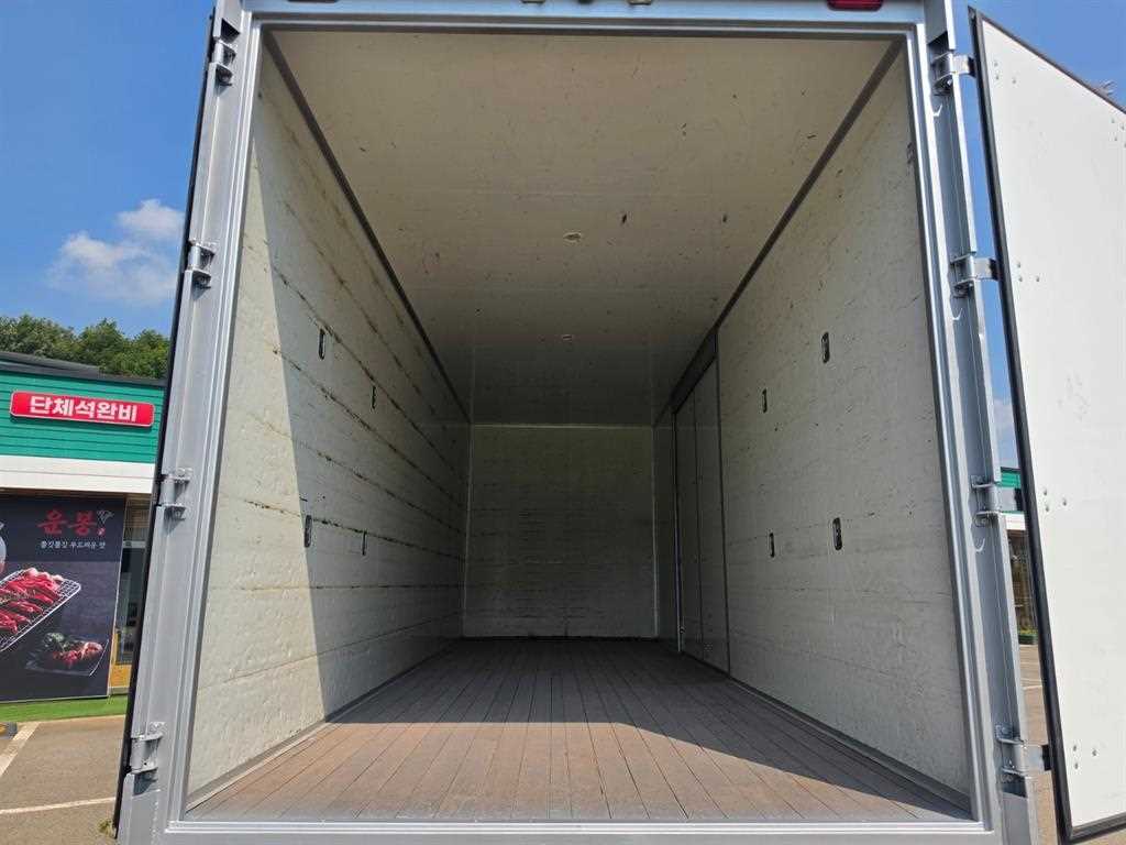 5톤 익스탑 2020년식 주행 96,651km 중고 화물차 상세 이미지 9