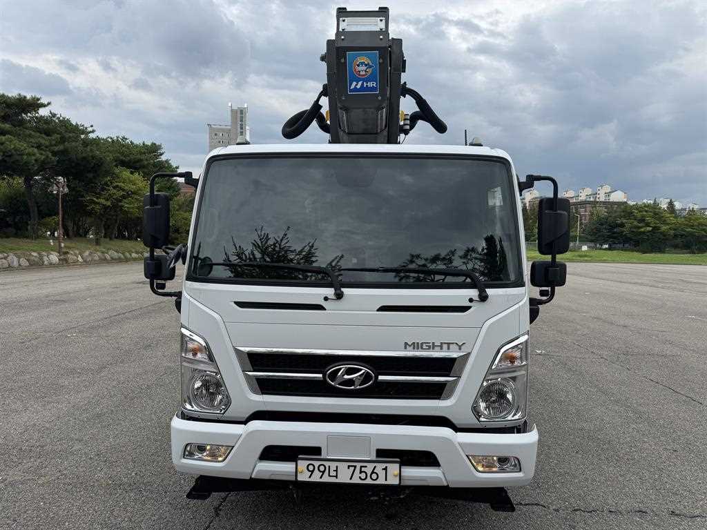 현대 3.5톤 호룡 320 단축 스카이 고소작업차 2024년식 주행 19,032km 중고 화물차 바가지차 상세 이미지 3