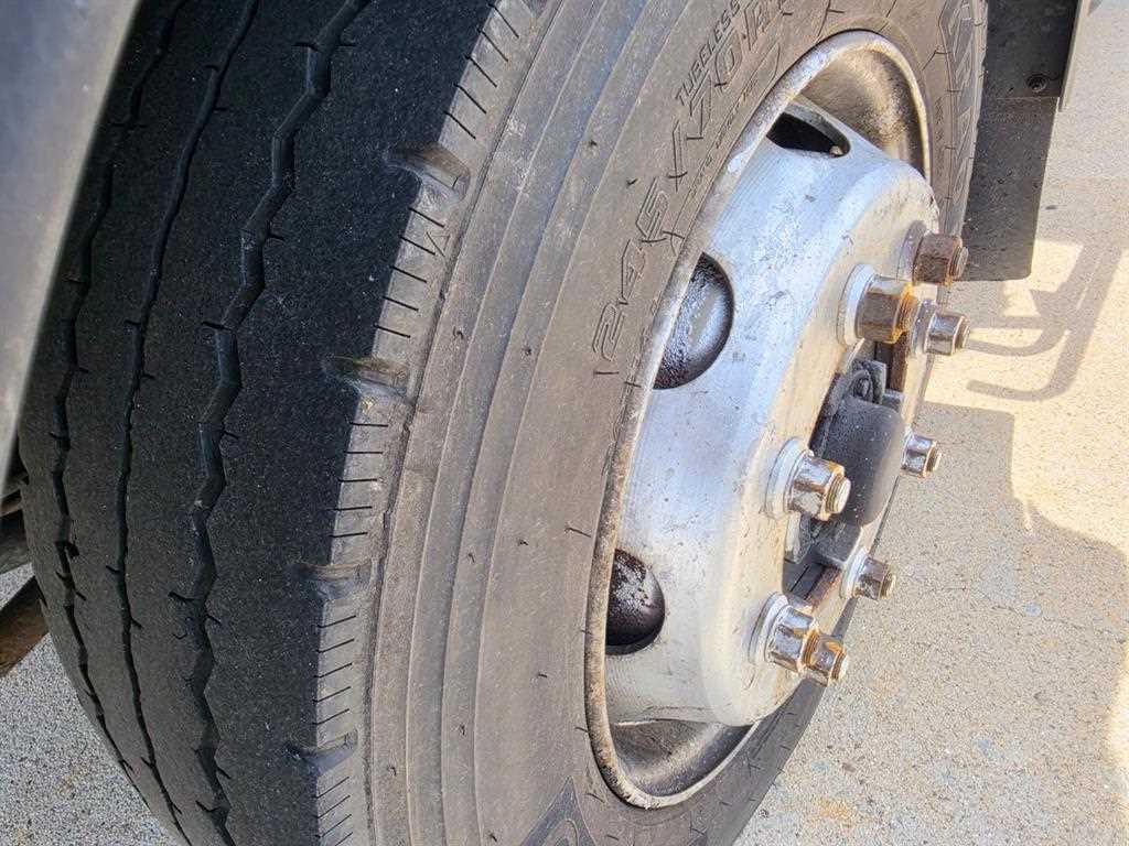 현대 5톤 음식물처리차량 저감장치 2006년식 주행 518,389km 중고 화물차 음식물차 상세 이미지 12