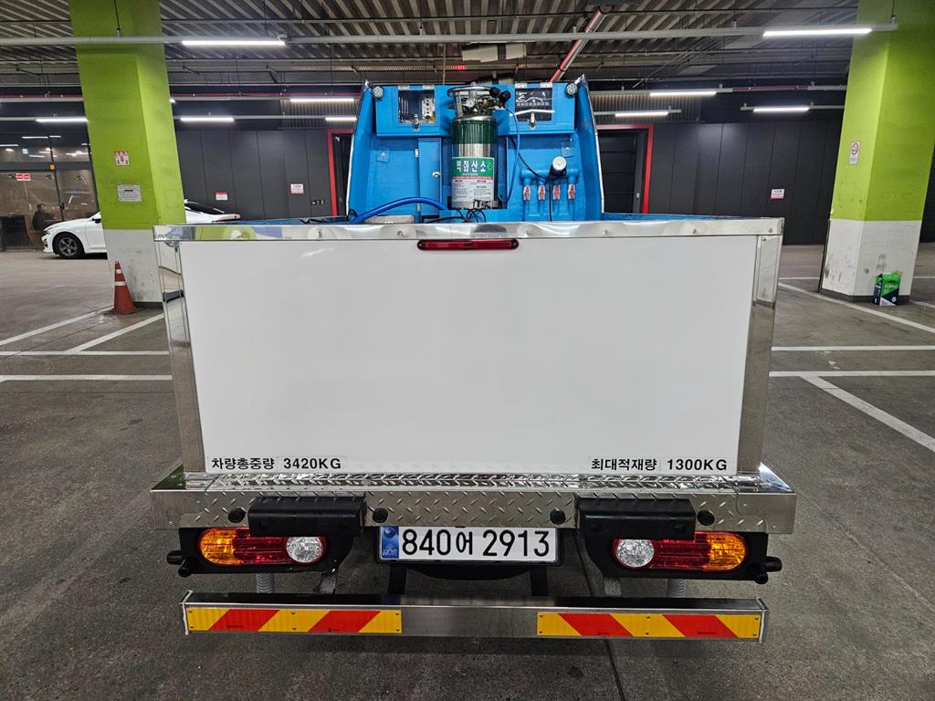 현대 포터2 1.3톤 LPG 활어차 2025년식 주행 8,912km 중고 화물차 상세 이미지 7