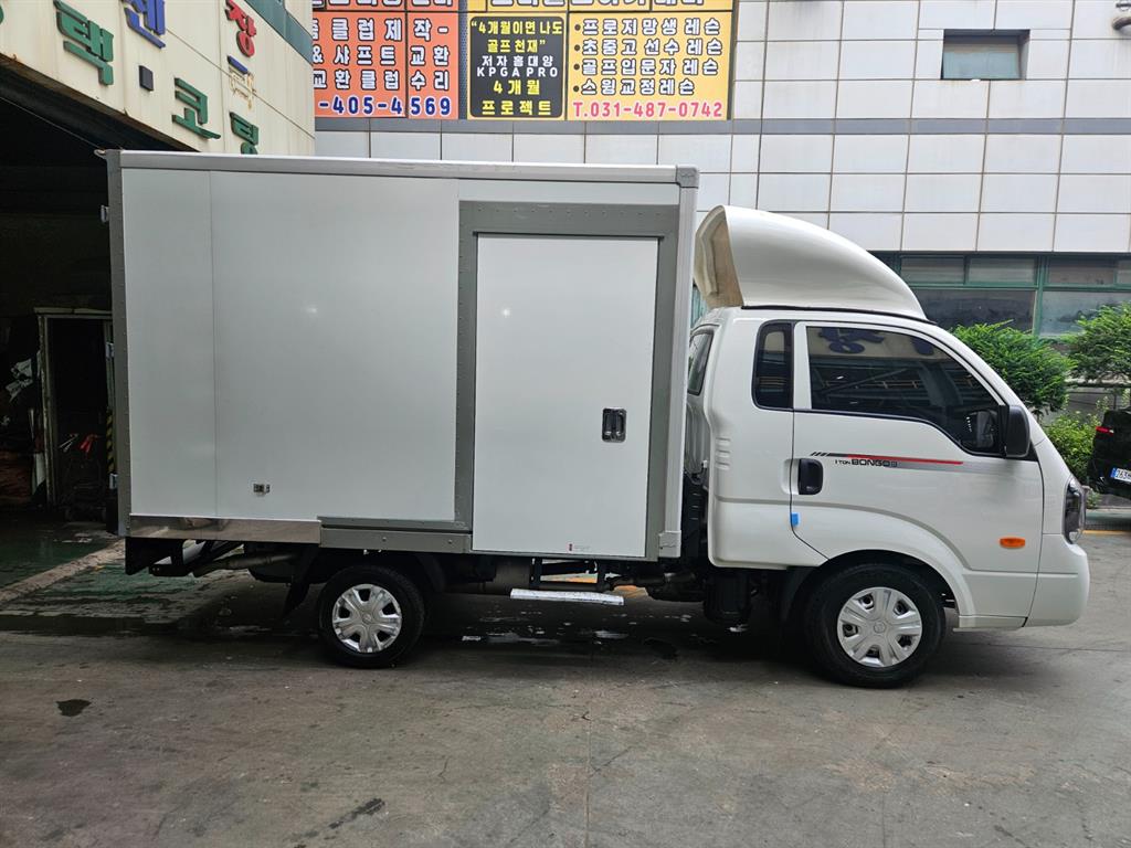 기아 봉고3 1톤 LPG 하이내장탑 2024년식 주행 33,015km 중고 화물차 상세 이미지 3