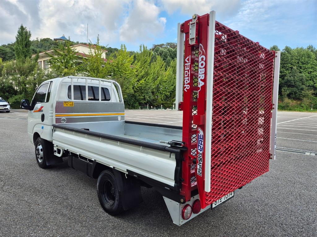 기아 봉고3 1.2톤 자동사다리 운반차 2017년식 주행 125,155km 중고 화물차 셀프로더 상세 이미지 6