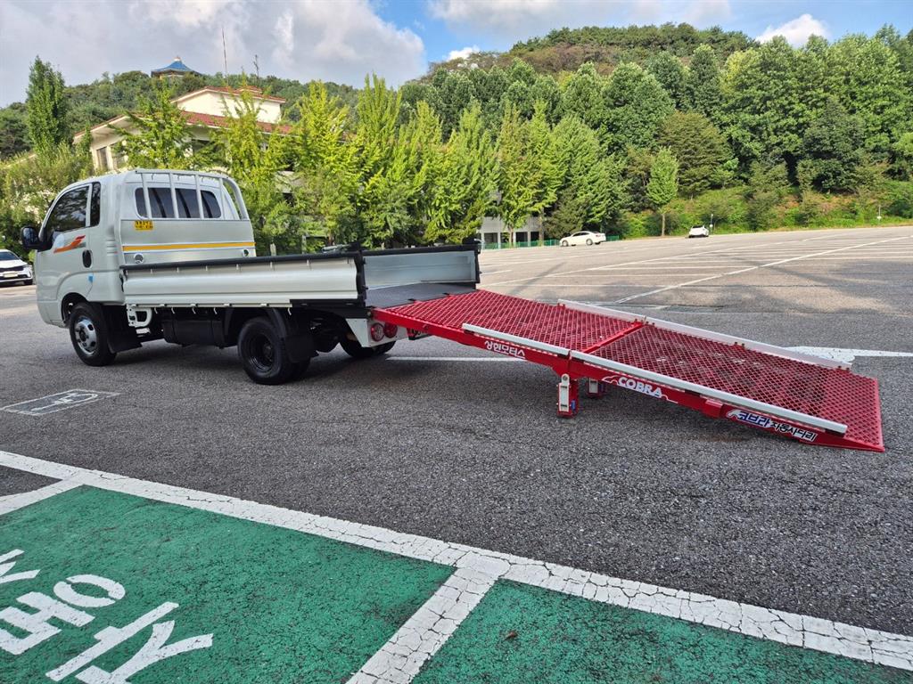 기아 봉고3 1.2톤 자동사다리 운반차 2017년식 주행 125,155km 중고 화물차 셀프로더 상세 이미지 10
