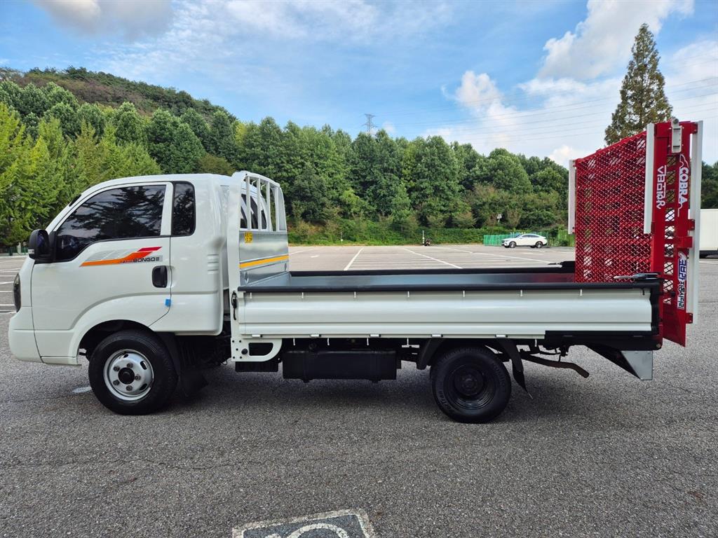기아 봉고3 1.2톤 자동사다리 운반차 2017년식 주행 125,155km 중고 화물차 셀프로더 상세 이미지 4