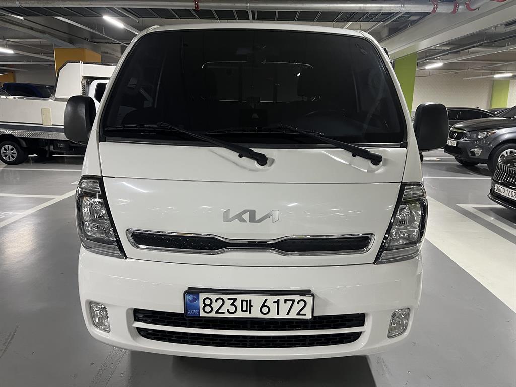 기아 더뉴봉고3 1톤 킹캡 초장축 수직형 2단 파워게이트 2023년식 주행 37,077km 중고 화물차 카고 상세 이미지 2