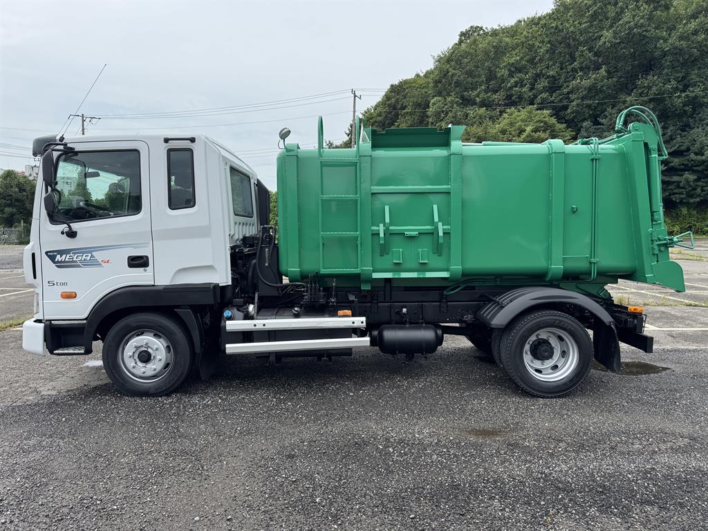 5톤 음식물처리차 동양 7800kg 인증 덤프식 2016년식 주행 204,928km 중고 화물차 음식물차 상세 이미지 8