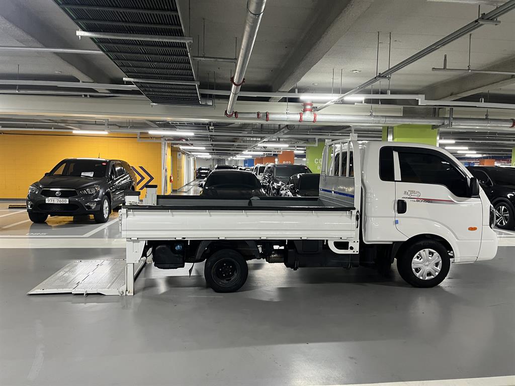 기아 더뉴봉고3 1톤 킹캡 초장축 수직형 2단 파워게이트 2023년식 주행 37,077km 중고 화물차 카고 상세 이미지 12