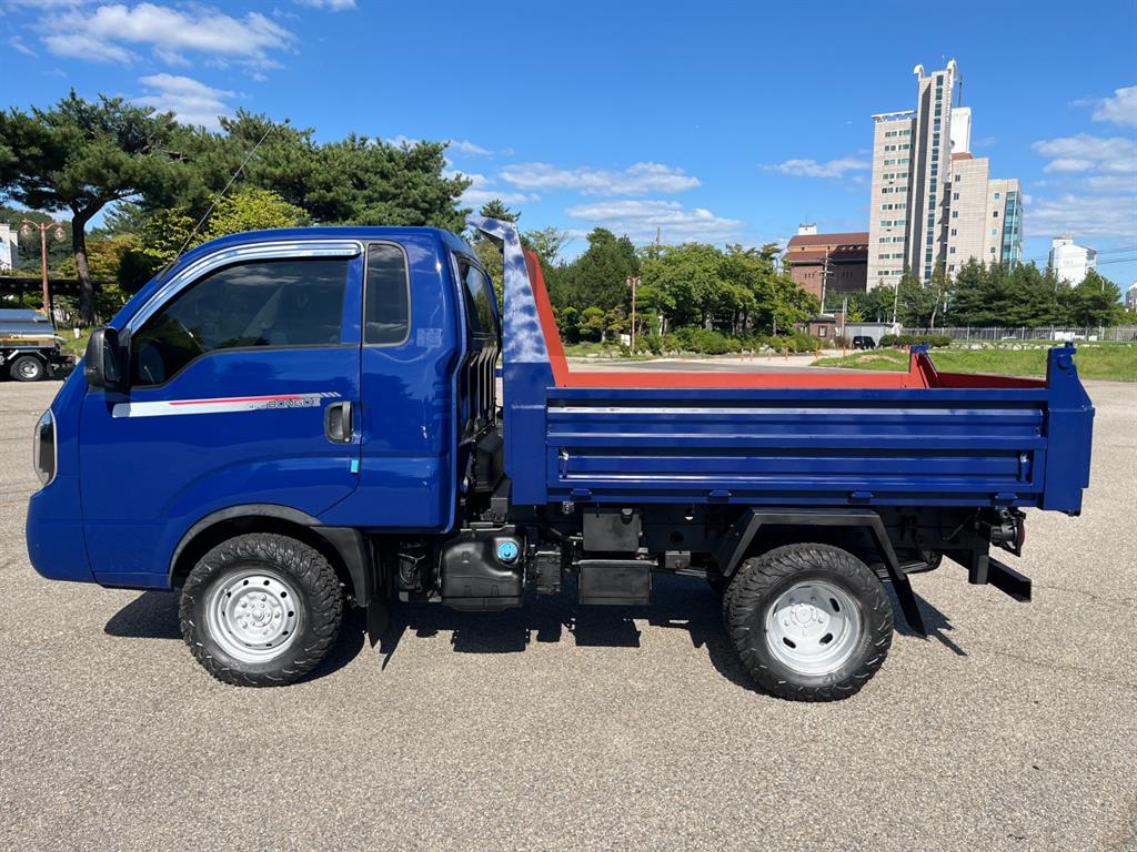 기아 더뉴봉고3 1톤 킹캡 장축 4WD 정품덤프 2022년식 주행 12,627km 중고 화물차 상세 이미지 4