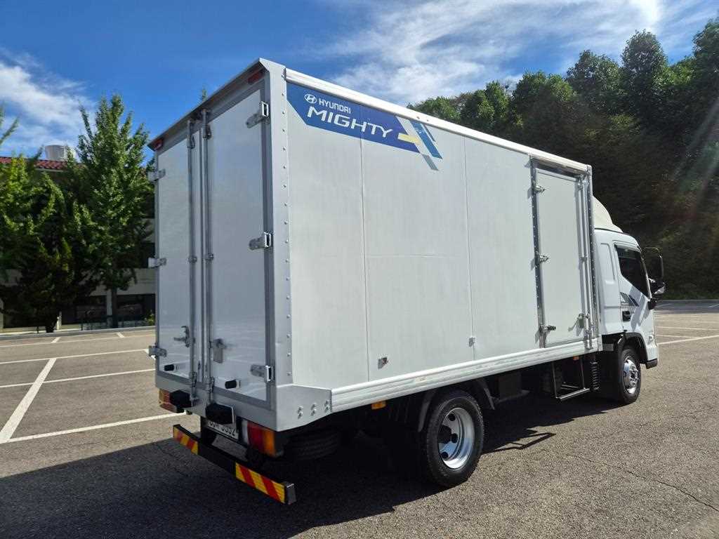 현대 올뉴마이티 2.5톤 고상 하이냉동탑 2017년식 주행 217,001km 중고 화물차 상세 이미지 5