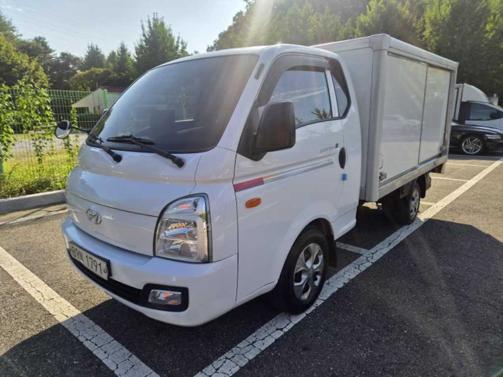 현대 포터2 1톤 저상내장탑 양문미닫이 2020년식 주행 65,014km 중고 화물차 상세 이미지 2