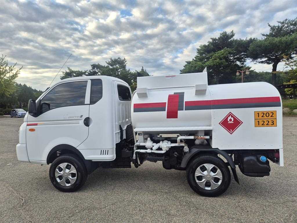 현대 포터2 1톤 4륜 홈로리 2023년식 주행 2,372km 중고 화물차 홈/탱크로리 상세 이미지 4