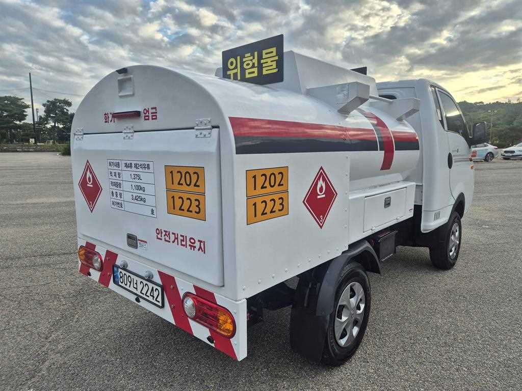 현대 포터2 1톤 4륜 홈로리 2023년식 주행 2,372km 중고 화물차 홈/탱크로리 상세 이미지 8