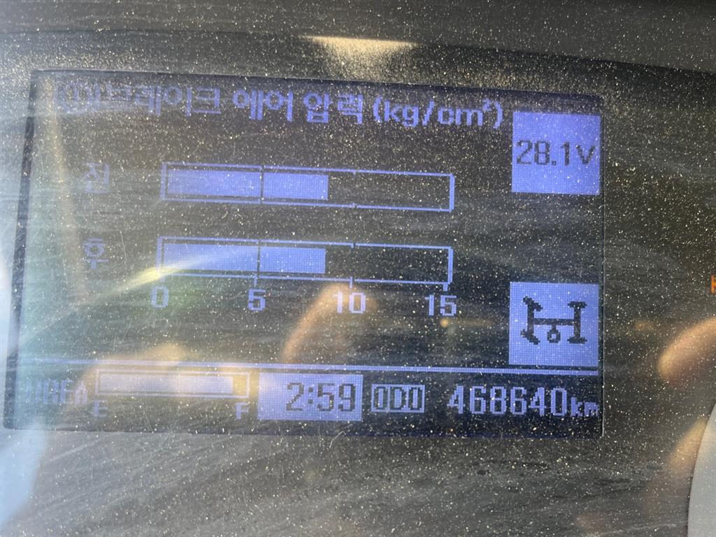 현대 메가트럭 5톤 살수차 8000리터 2021년식 주행 468,885km 상세 이미지 18