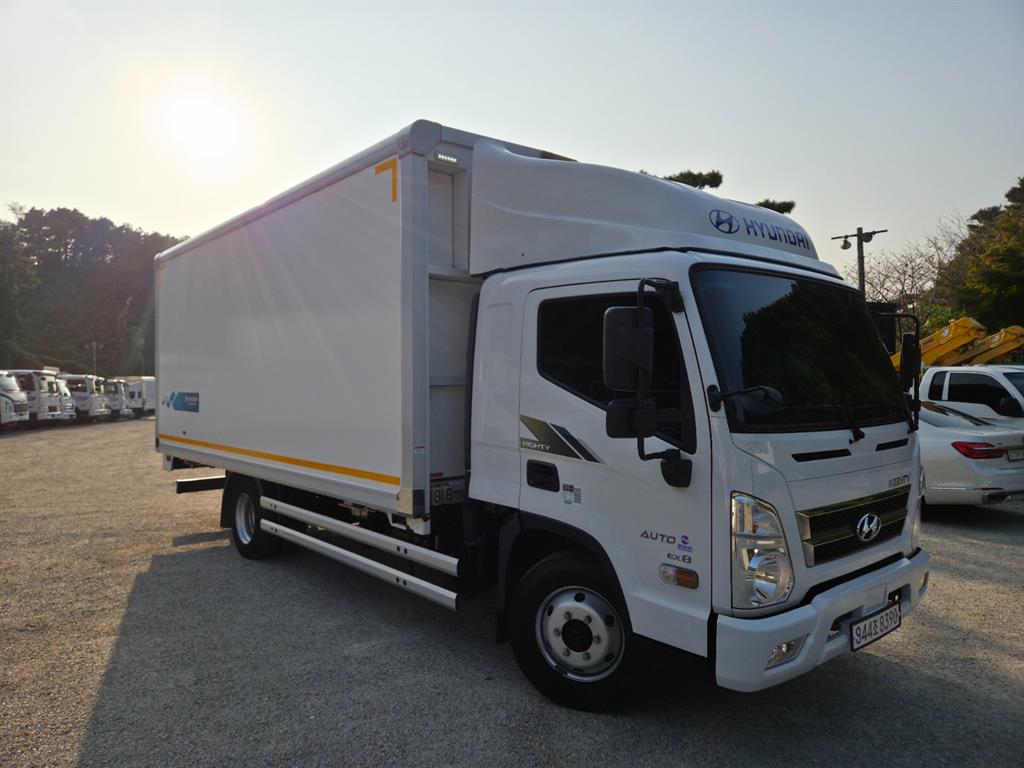 현대 3.5톤 냉장윙바디 2024년식 주행 139,041km 대표 이미지