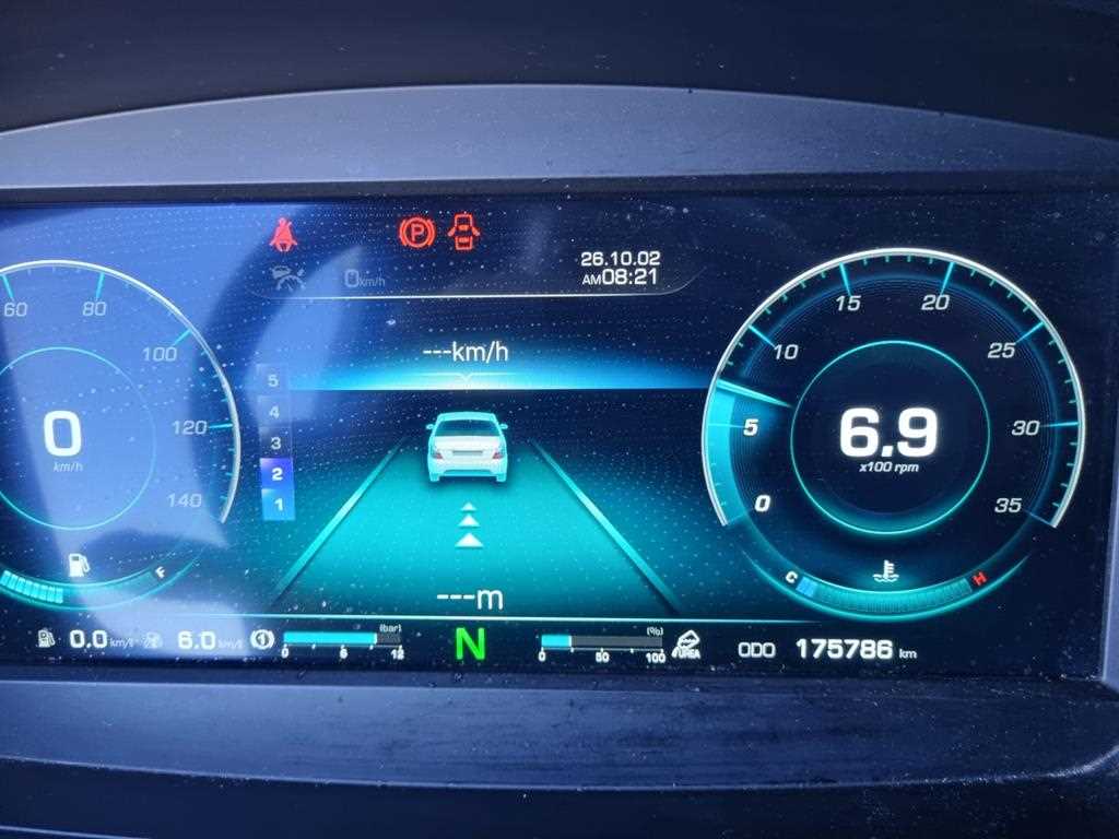 더쎈 3.5톤 냉동탑 2025년식 주행 175,786km 상세 이미지 6