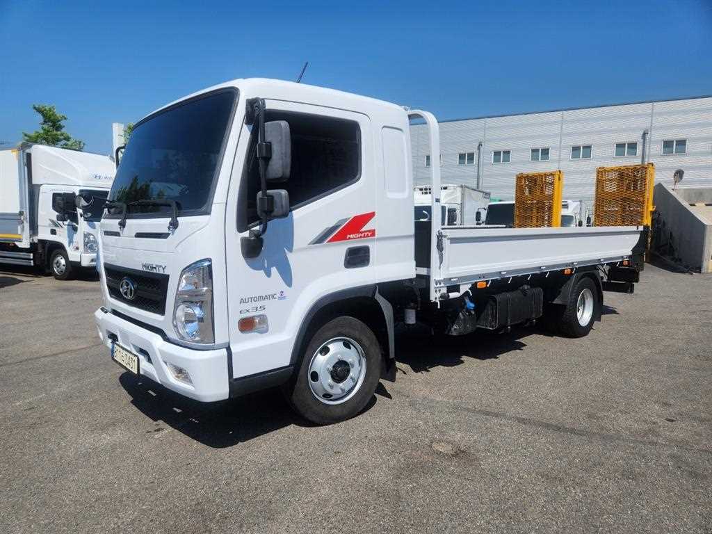 현대 3.5톤 셀프로더 2023년식 주행 39,867km 중고 화물차 대표 이미지