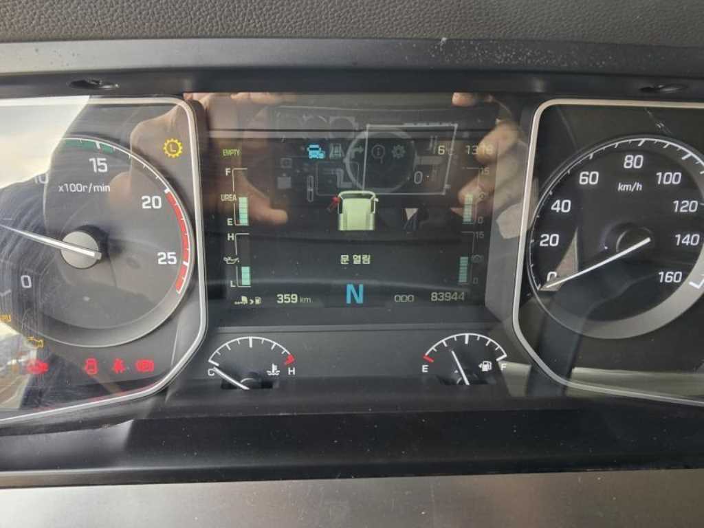 현대 트라고 24톤 원쓰리 프리미엄 암롤트럭 2020년식 주행 83,904km 중고 화물차 상세 이미지 18
