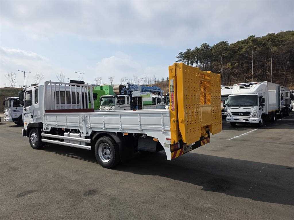 현대 5톤 외폭 자동사다리 셀프로더 2016년식 주행 143,160km 중고 화물차 상세 이미지 2