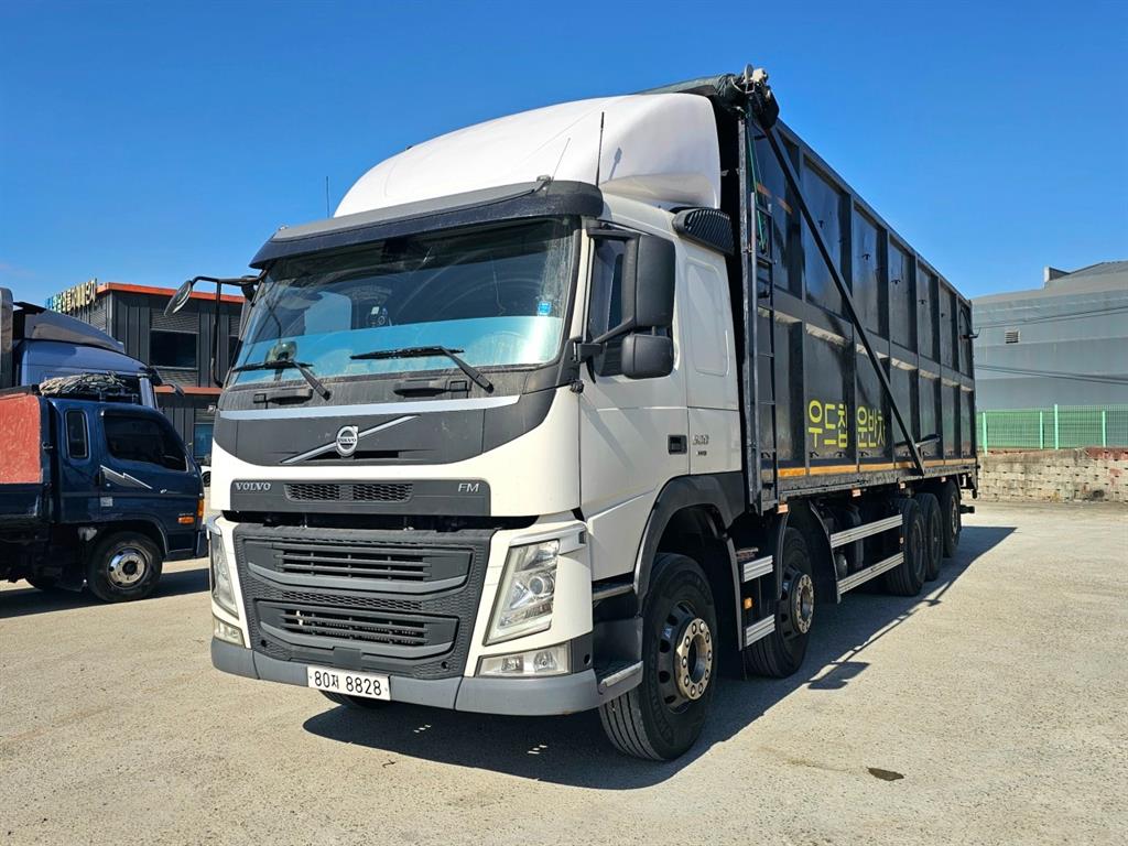 볼보 FM500 25톤 무빙워킹 암롤트럭 2020년식 주행 724,094km 중고 화물차 대표 이미지