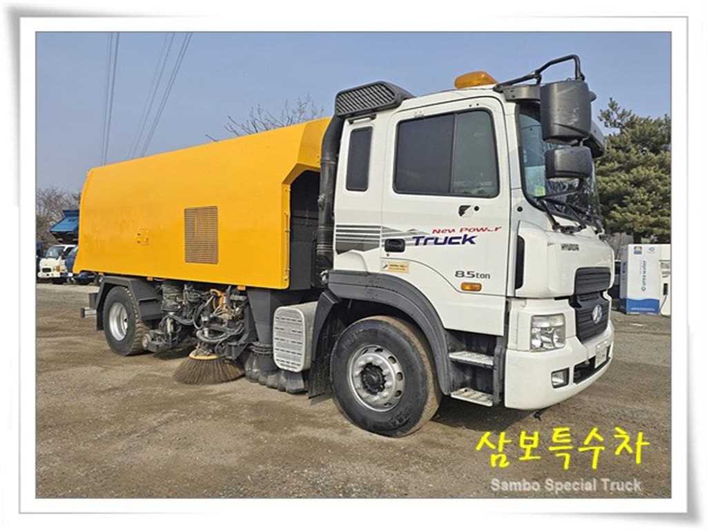 현대 8.5톤 신정 노면청소차 2015년식 중고 화물차 그 밖에 2015-02 주행 90,021km 상세 이미지 2