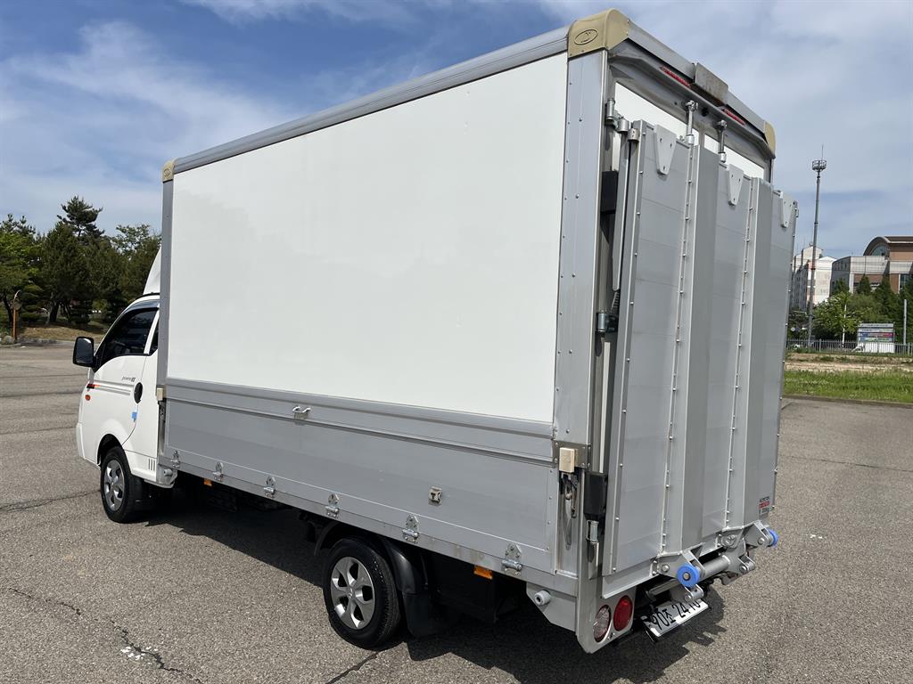 현대 포터2 1톤 윙바디 파워게이트 2019년식 주행 105,213km 중고 화물차 상세 이미지 6