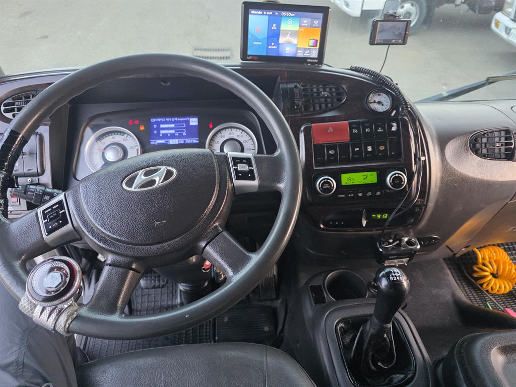현대 메가트럭 5톤 동양SS2200 집게차 2017년형 주행 255,091km 중고 화물차 상세 이미지 14