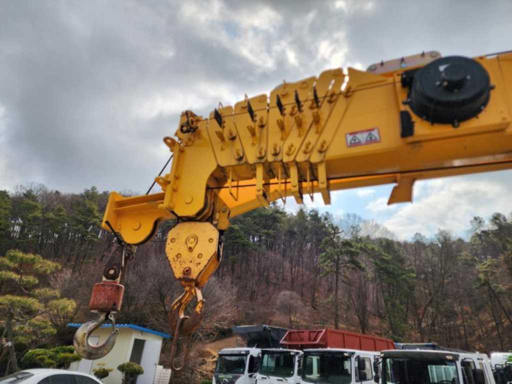 현대 파비스 5.5톤 수산 7단 카고크레인 2023년식 주행 10,269km 중고 화물차 상세 이미지 16