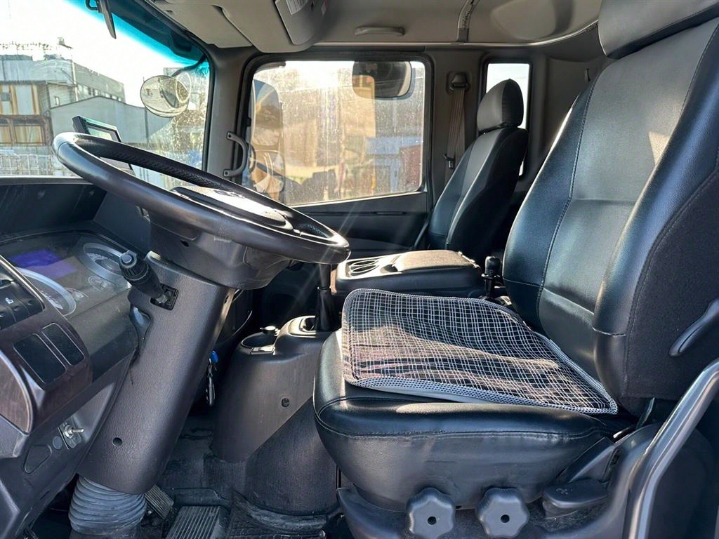현대 메가트럭 5톤 하이내장 익스탑 파워게이트 2021년식 중고 화물차 2021-01 주행 144,685km 상세 이미지 7