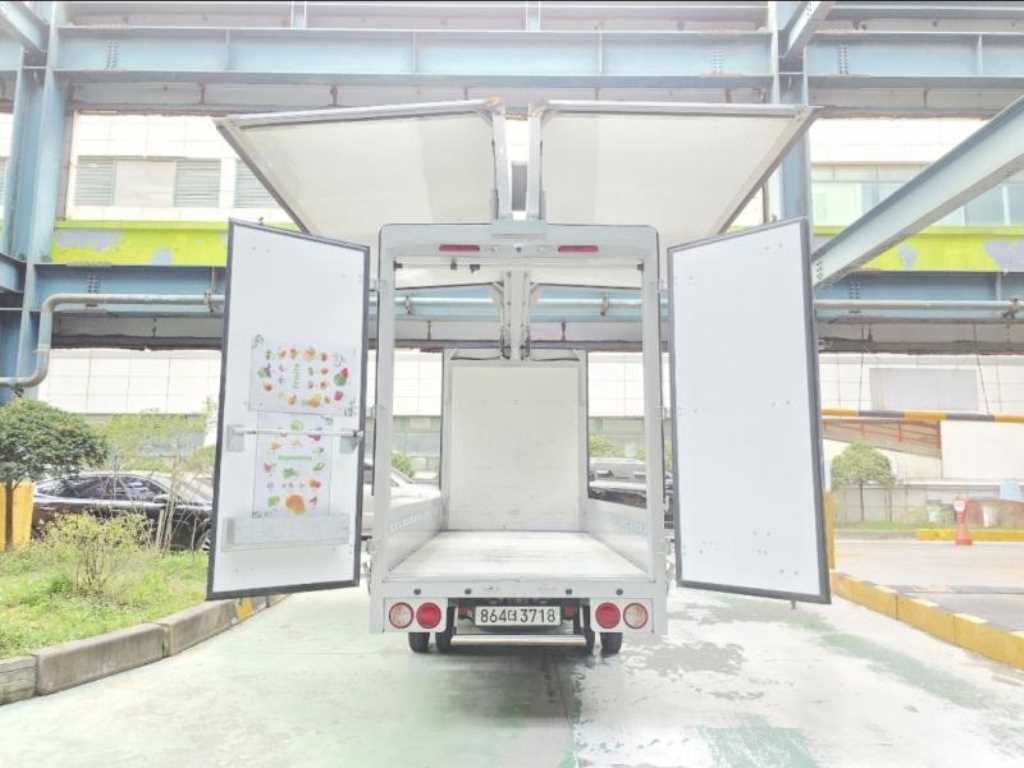 기아 봉고3 1톤 LPG 전동식 윙바디 2024년식 주행 132,036km 중고 화물차 상세 이미지 11