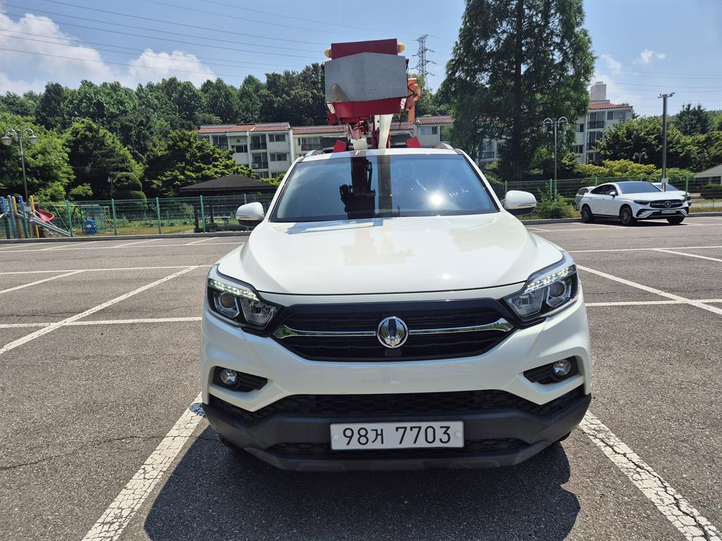 KG모빌리티 렉스턴 스포츠 칸 1톤 고소작업차 2019년식 주행 32,655km 중고 화물차 바가지차 상세 이미지 2