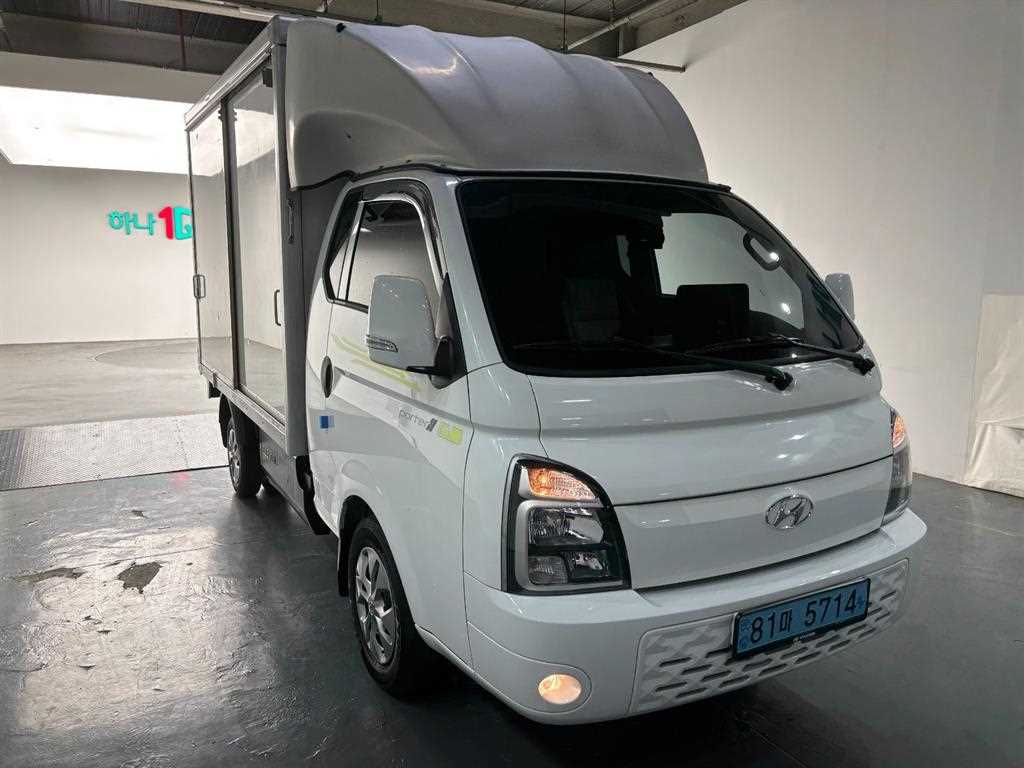 현대 포터2 EV 1톤 하이내장탑 2023년식 주행 18,390km 중고 화물차 대표 이미지