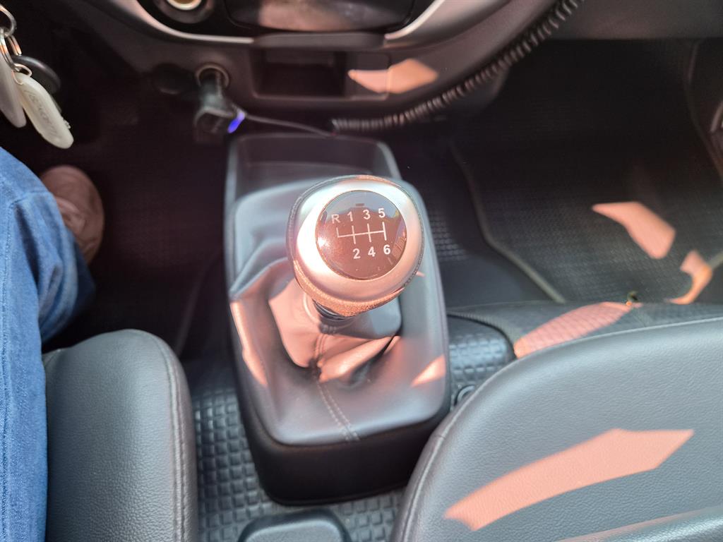 2014년식 주행 14,416km 기아 봉고3 1톤 동해 950L 바가지차 중고 화물차 상세 이미지 8