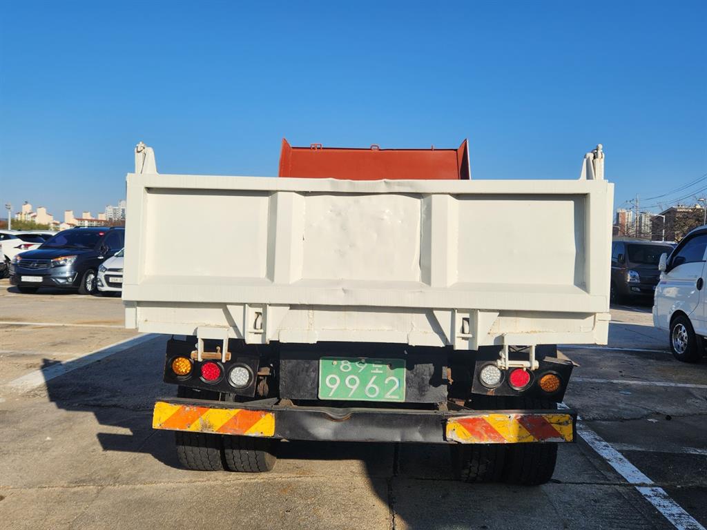2006년식 현대 메가트럭 5톤 덤프 중고 화물차 2006-02 주행 305,000km 상세 이미지 5
