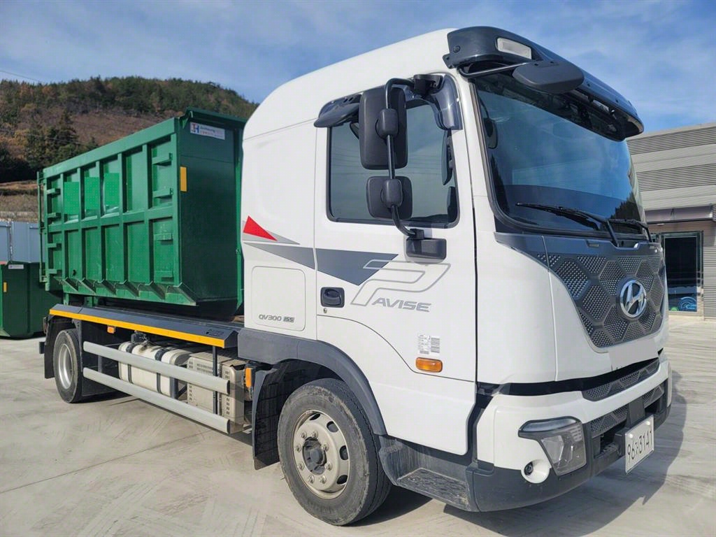 현대 5.5톤 암롤트럭 2023년식 주행 26,185km 수출용 중고 화물차 상세 이미지 2