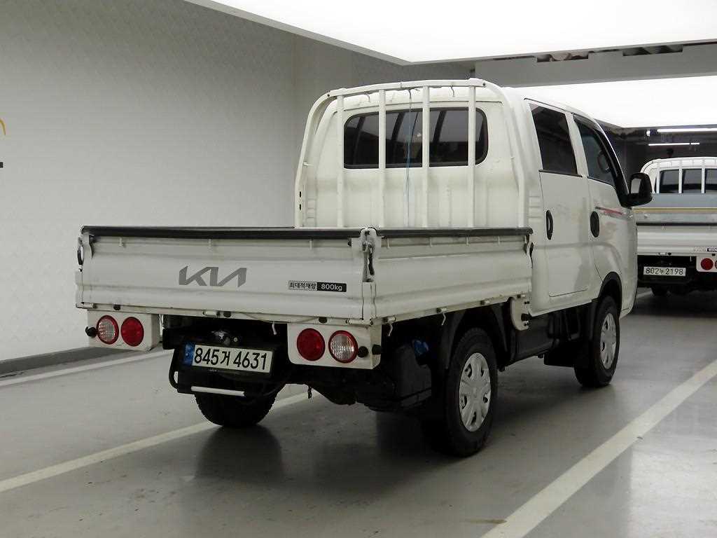 기아 더뉴봉고3 4WD 1톤 더블캡 장축 카고 2022년식 주행 74,646km 중고 화물차 상세 이미지 4