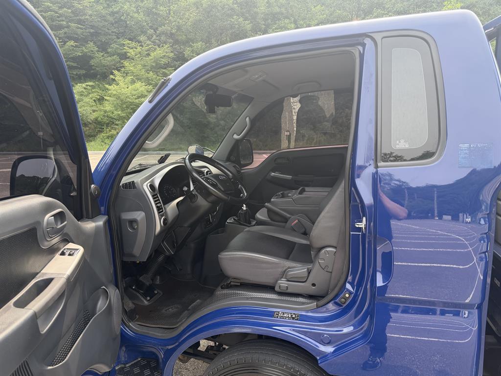 기아 더뉴봉고3 1.2톤 킹캡 초장축 카고 2020년식 주행 195,816km 중고 화물차 상세 이미지 7